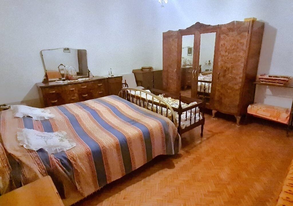 193825927-37